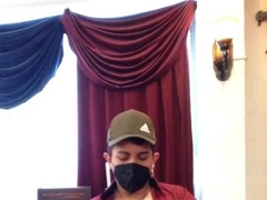 jovencito se masturba al llegar del colegio