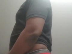 Crimson Bootie Saggin Deluxe Exclusive!