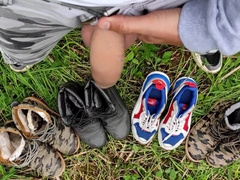 four times urinate and cum shot on my used footwear and sneakers