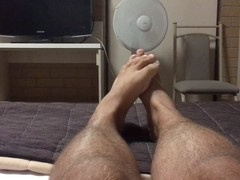 SIT ARSE GREY CHAIR FEET