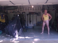 Exhibitionist photo shoot and cum shot