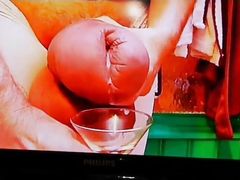 Wanking Out a Big Splash of Cum