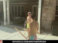 Giving up His Culo To Brutha To Change Job With Him