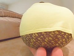 BIGGBUTT2XL STRIPPING SHOWING FAT ASS AND HOLE