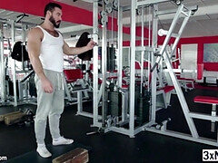 Gym buddies Jessy Ares and Theo Ford sucked each others horny cock