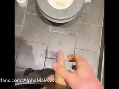 Heterosexual Bloke Public Wc